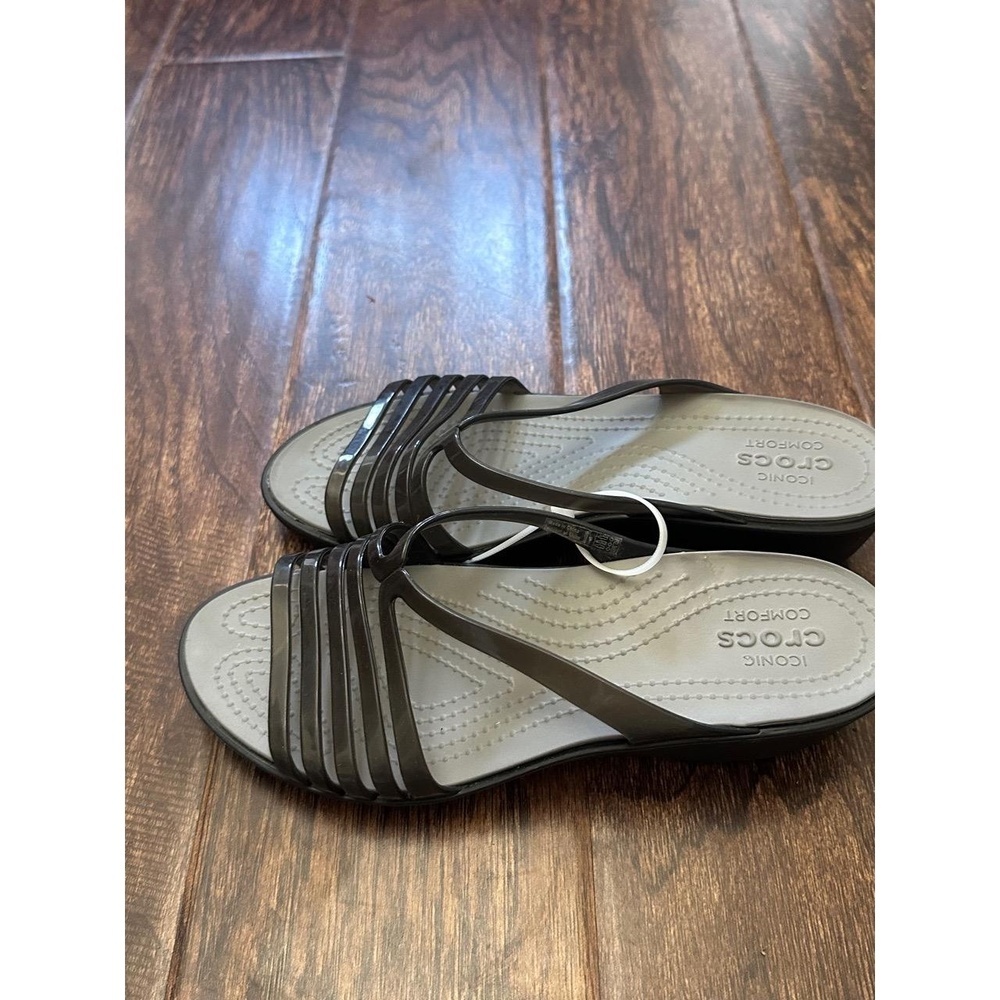Crocs Womens W8 Black Gray Brooklyn Low Wedge LiteRide Comfort Casual - Picture 2 of 6